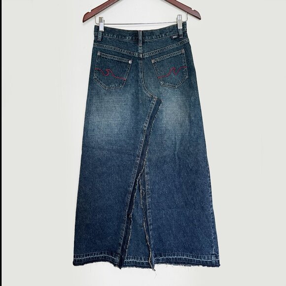 Unique DKNY Long Deconstructed Frayed Denim Skirt Size 0 - Picture 2 of 11